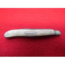 33 YR CLOSE OUT VINTAGE SLIGHTLY USED SINGLE SILVER BLADE PEARL HANDLES LADIES OR FRUIT KNIFE MAYBE 33 YR CLOSE OUT VINTAGE SLIGHTLY USED SINGLE SILVER BLADE PEARL HANDLES LADIES OR FRUIT KNIFE MAYBE