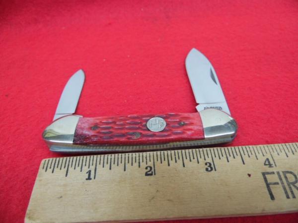 33 YR CLOSE OUT MAGNUM RED BONE 3-1/2" CANOE PRODUCT OF BOKER TREE BRAND UNUSED 33 YR CLOSE OUT MAGNUM RED BONE 3-1/2" CANOE PRODUCT OF BOKER TREE BRAND UNUSED