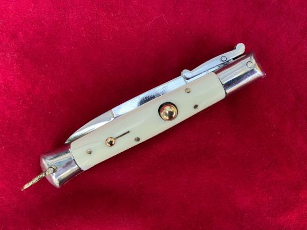 Rizzuto Estiletto Milano White Handle Rizzuto Estiletto Milano White Handle