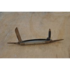 H. Boker & Co's Cutlery Germany 1891-1944 Pearl Congress 4 Blade Mint With Tarnish Mirror Polish H. Boker & Co's Cutlery Germany 1891-1944 Pearl Congress 4 Blade Mint With Tarnish Mirror Polish