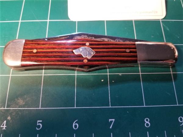 Ka-Bar Olean N.Y. 1983 Dog Head Coke Bottle Collectors Club Knife #6489 Vintage. Ka-Bar Olean N.Y. 1983 Dog Head Coke Bottle Collectors Club Knife #6489 Vintage.