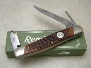 Remington Delrin R7 Turkey Hunter Knife in Box