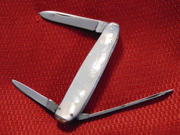 VINTAGE HIBBARD , SPENCER , BARTLETT , CHICAGO ILL. OVB GENTS KNIFE GENUINE PEARL VINTAGE HIBBARD , SPENCER , BARTLETT , CHICAGO ILL. OVB GENTS KNIFE GENUINE PEARL