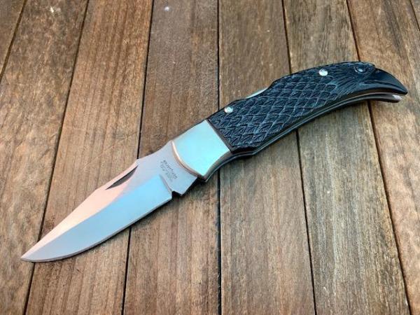 Valor Seki Japan Tak Fukuta  Eagle Lockback