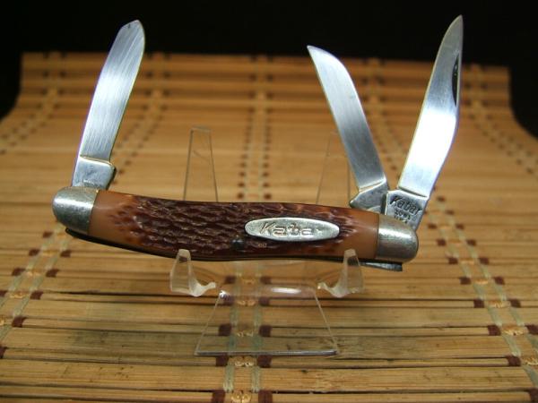 KABAR 1081 U.S.A. 1980'S VINTAGE TRIPLE BLADE STOCKMAN FOLDING POCKET KNIFE UNUSED NEVER CARRIED KABAR 1081 U.S.A. 1980'S VINTAGE TRIPLE BLADE STOCKMAN FOLDING POCKET KNIFE UNUSED NEVER CARRIED