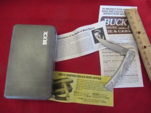 Buck 1986 Classic III Polished Aluminum Lock Back Model #513