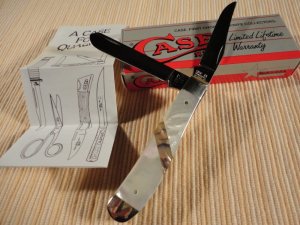 CASE A8207SS 1991 PEARL AND ABOLONE TRAPPER "RARE"   + BOX AND PAPER WORK
