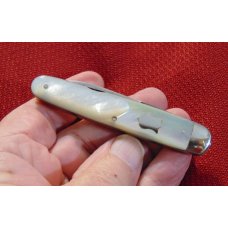 OLD VINTAGE I*XL GEORGE WOSTENHOLM SHEFFIELD ENGLAND WHITTLER GENUINE PEARL 1840/1890 OLD VINTAGE I*XL GEORGE WOSTENHOLM SHEFFIELD ENGLAND WHITTLER GENUINE PEARL 1840/1890