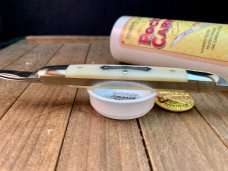 Great Eastern Cutlery Tidioute Pocket Carver 62 Smooth White Bone Great Eastern Cutlery Tidioute Pocket Carver 62 Smooth White Bone