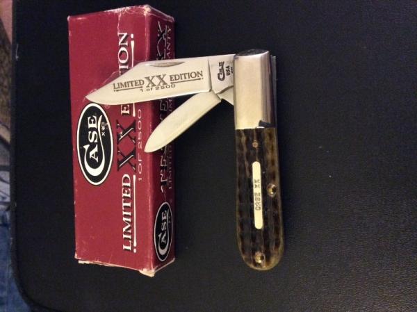 1997 CASE XX USA 62009 1/2 SS GREEN BONE HANDLE LIMITED EDITION 1 OF 2500 BARLOWS NEW IN BOX 1997 CASE XX USA 62009 1/2 SS GREEN BONE HANDLE LIMITED EDITION 1 OF 2500 BARLOWS NEW IN BOX