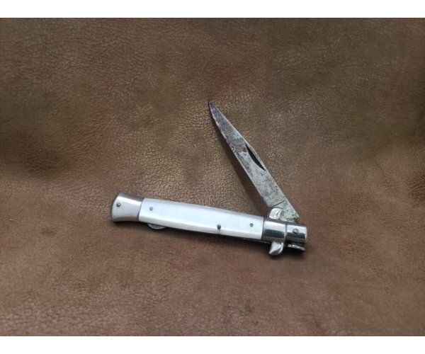 Vintage JOY Italy 9"  lockback stiletto