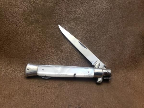 Vintage Made Italy 9"  lockback stiletto