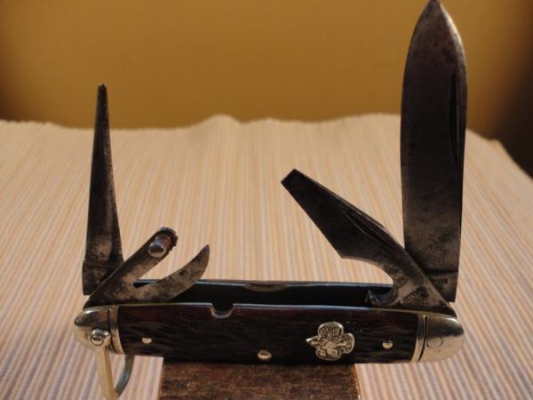 ULSTER KNIFE COMPANY JIGGED BROWN BONE GIRL SCOUT UTILITY KNIFE ULSTER KNIFE COMPANY JIGGED BROWN BONE GIRL SCOUT UTILITY KNIFE