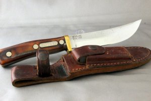 OLD TIMER by SCHRADE (USA) Model 165 Fixed Blade Hunting Knife with Original Leather Sheath & Stone