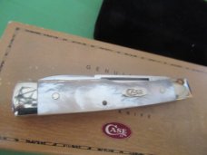 Case XX 2001 Pearl Gunstock Pattern # 8215 SS Case XX 2001 Pearl Gunstock Pattern # 8215 SS