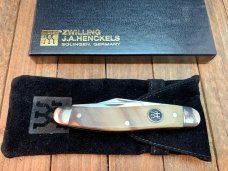 Henckels by Boker Buffalo Horn Whittler, Drop Dead Gorgeous!