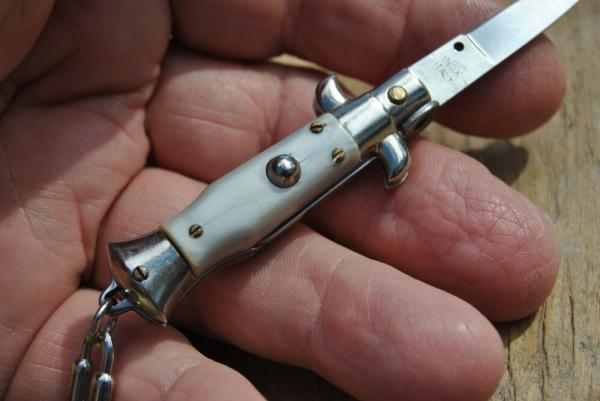 Stiletto  Pearlized Handle Pick Lock Inox Italy 2 1/4" 5 Brass Screws Hold Down Handles Key Chain