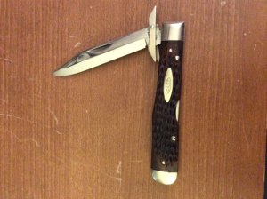 1977 Case XX USA 3 DOTS 6111 1/2L BEAUTIFUL BONE HANDLE CHEETAH WITH SINGLE BLADE AND SWING GUARD