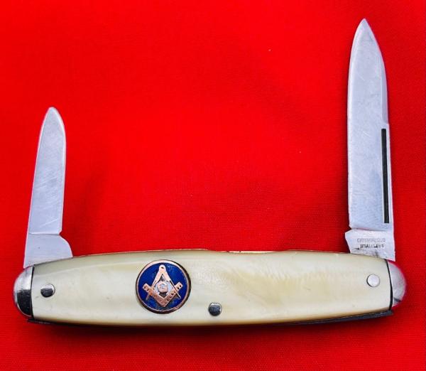 Vintage CATTARAUGUS STAINLESS Model No. 2343 Equal End Oval Pen Pocket Knife c1886-1963 French Pearl Vintage CATTARAUGUS STAINLESS Model No. 2343 Equal End Oval Pen Pocket Knife c1886-1963 French Pearl
