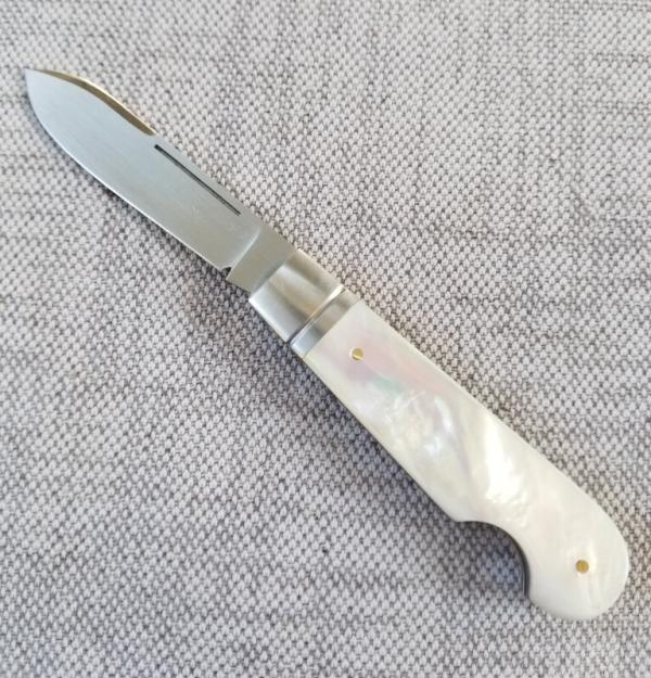 Tim Britton Custom Mini Easy Open Barlow, Mother of Pearl,3 " closed, fluted bolsters, BG42 steel 