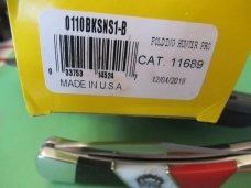 Buck Custom Georgia Bulldog Model 110
