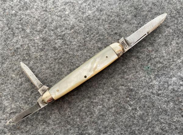 SOUHINGTON CUT CO. Pearl Whittler SOUHINGTON CUT CO. Pearl Whittler