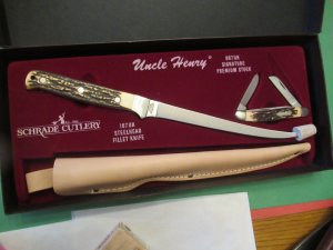 Schrade Uncle Henry Gift Set