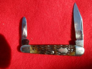 CATTARAGUS CUTLERY LITTLE VALLEY N.Y. PRETTY BONE SCALES SLEEVEBOARD PATTERN 22219