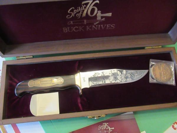 Buck Bi-Centennial Model with Medallion 1776 to 1976  Limited Edition 