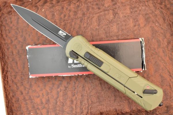 SMITH & WESSON OTF AUTOMATIC AUTO SWITCH BLADE M&P NICE KNIFE (10075) SMITH & WESSON OTF AUTOMATIC AUTO SWITCH BLADE M&P NICE KNIFE (10075)