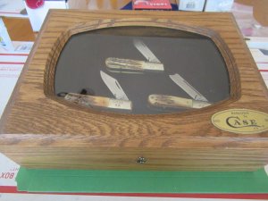 Case XX 1982 Stag  Barlow Set