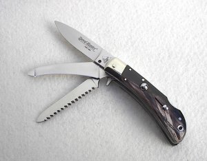 NOS FIRST RUN ITALIAN AKC AUTO SPEED HUNTER 3 BLADE BRAZILIAN HORN WITH ORIGINAL SHEATH