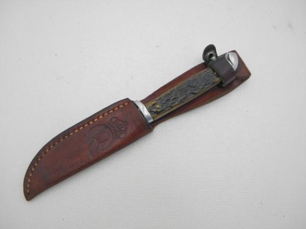 Queen Cutlery Trout and Bird knife #85 Knife: circa 1950, 6 ¼” overall Queen Cutlery Trout and Bird knife #85 Knife: circa 1950, 6 ¼” overall