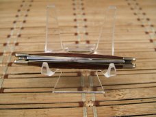 KABAR 1052 U.S.A. MADE 1080'S VINTAGE UNUSED SMALL DOUBLE BLADE CARBON STEEL FOLDING POCKET KNIFE KABAR 1052 U.S.A. MADE 1080'S VINTAGE UNUSED SMALL DOUBLE BLADE CARBON STEEL FOLDING POCKET KNIFE