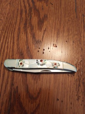 A.G. Russell bolster lock Custom Scales