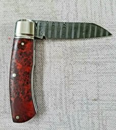 Pablo Castellani Native...Ladder Damascus and Amboyna Burl...4" ..integral fluted & doved bolsters Pablo Castellani Native...Ladder Damascus and Amboyna Burl...4" ..integral fluted & doved bolsters