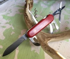 Wenger Delemont Traveler red Swiss Army Knife (retired) later slotted, serrated Scissor, Used Wenger Delemont Traveler red Swiss Army Knife (retired) later slotted, serrated Scissor, Used