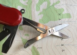 Wenger Delemont Traveler red Swiss Army Knife (retired) later slotted, serrated Scissor, Used