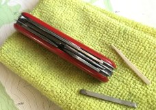 Wenger Delemont Traveler red Swiss Army Knife (retired) later slotted, serrated Scissor, Used Wenger Delemont Traveler red Swiss Army Knife (retired) later slotted, serrated Scissor, Used