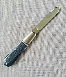 Michael du Plessis Giraffe bone Barlow..3.75".N690.white liners.spacers..fluted bolsters.coa/pouch Michael du Plessis Giraffe bone Barlow..3.75".N690.white liners.spacers..fluted bolsters.coa/pouch
