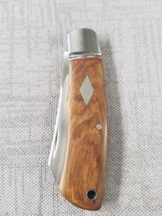 Michael du Plessis Tambotie Wood Native...N690...red liners.spacers..fluted..lanyard tube..coa/slip Michael du Plessis Tambotie Wood Native...N690...red liners.spacers..fluted..lanyard tube..coa/slip