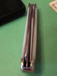 Case XX 1999 Pearl Mini Trapper Pattern # 8207 SS Case XX 1999 Pearl Mini Trapper Pattern # 8207 SS