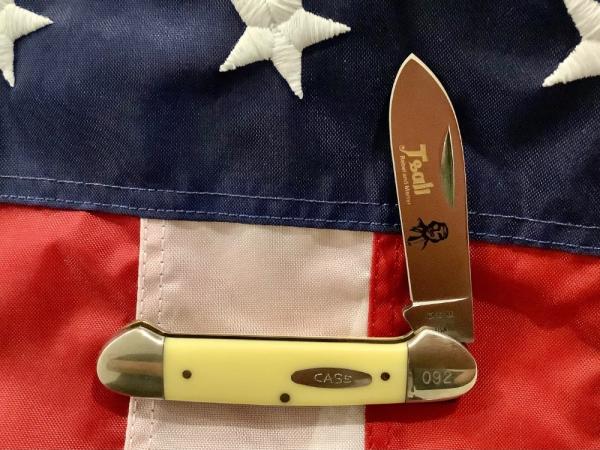 Case XX 1984 Single Blade Canoe w/ Tsali (Rebel & Martyr) Blade Etching & Derlin Yellow Handles -NOS Case XX 1984 Single Blade Canoe w/ Tsali (Rebel & Martyr) Blade Etching & Derlin Yellow Handles -NOS