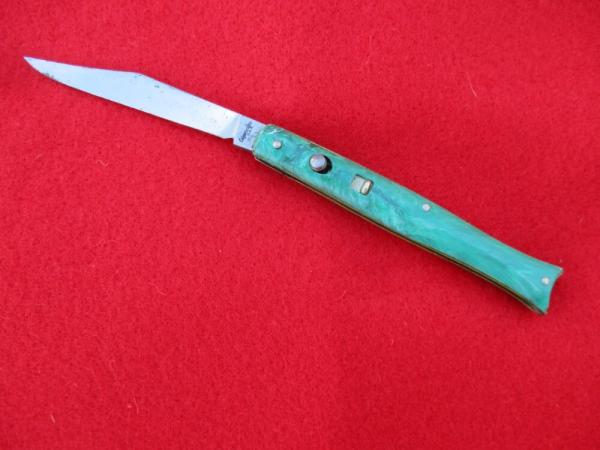 VINTAGE EDGEMASTER U.S.A. FISHTAIL AUTO GREAT SNAP OPEN GREEN CELLULOID HANDLES VINTAGE EDGEMASTER U.S.A. FISHTAIL AUTO GREAT SNAP OPEN GREEN CELLULOID HANDLES