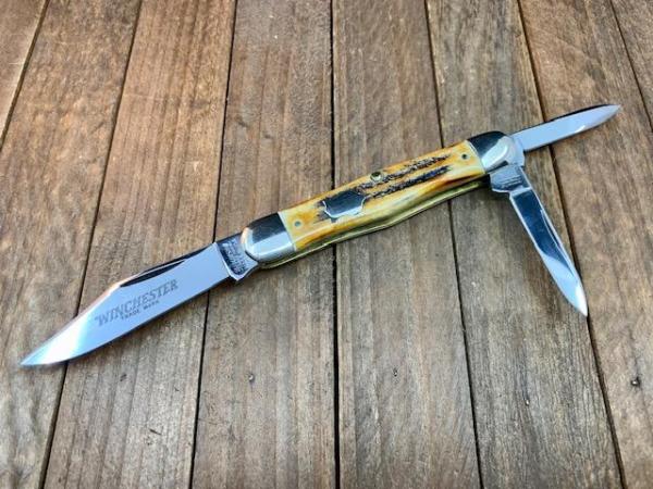 Winchester Split Back Spring Whittler Stag 1991 Winchester Split Back Spring Whittler Stag 1991