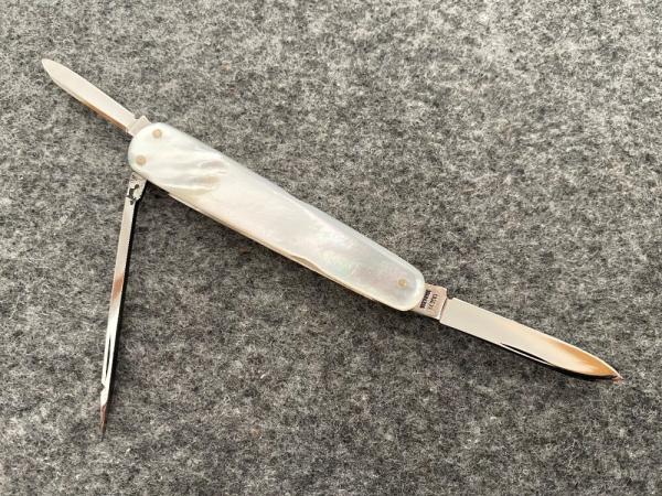 CASE XX 83102 Pearl Lobster Pen Knife