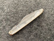 CASE XX USA 10 Dot 1970 Pearl 8261 pen knife