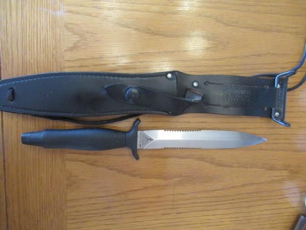 Gerber Mark II 1981 Black Leather Sheath Half Serration 