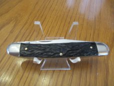 Kissing Crane Rough Black Handles Muskrat 