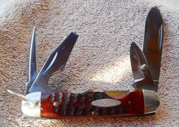 Case 6445R Red Bone Camp / Utility knife Case 6445R Red Bone Camp / Utility knife
